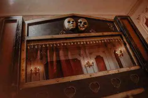 Квест «Тайна старого театра» от Pandoroom